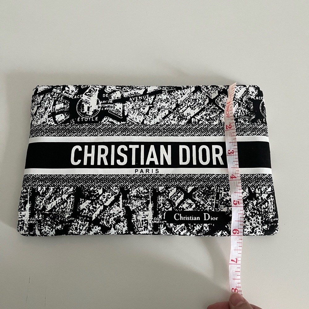 Dior Beauty Plan De Paris Cosmetic Pouch - Picture 10 of 10